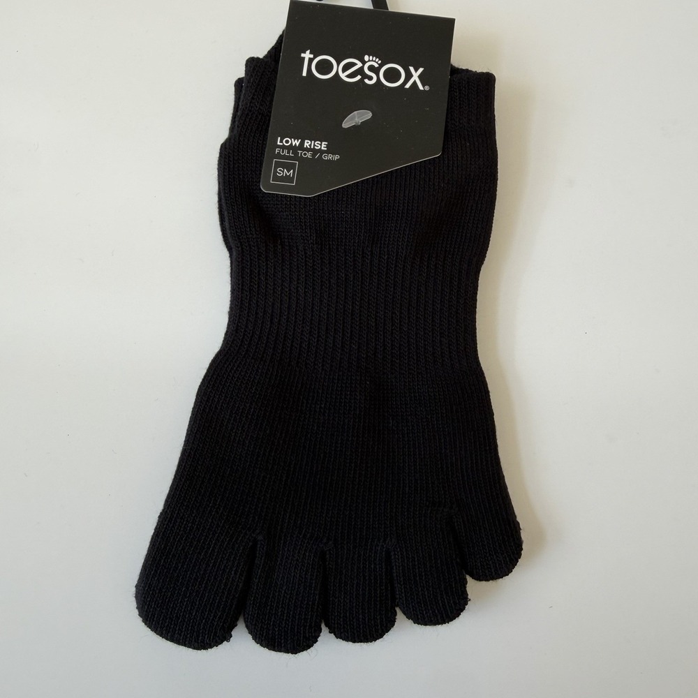 NWT ToeSox Grip Socks Black Low Rise Yoga Pilates Organic Cotton Sz S Womens 6-8